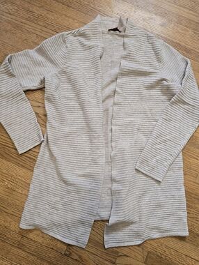 Oatmeal Cardigan Brand:"RED", Excellent Condition, Size Large